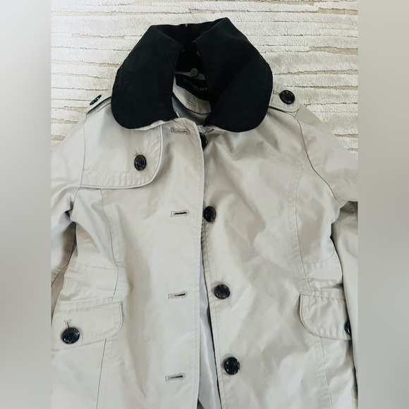 Like new boy raincoat (no size but fits size 6 boy) - Picture 2 of 4